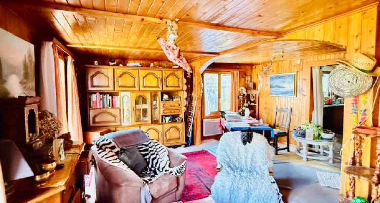 CHALET 4.5 PCES - 122 M2 + NOMBREUSES DÉPENDANCES image 3