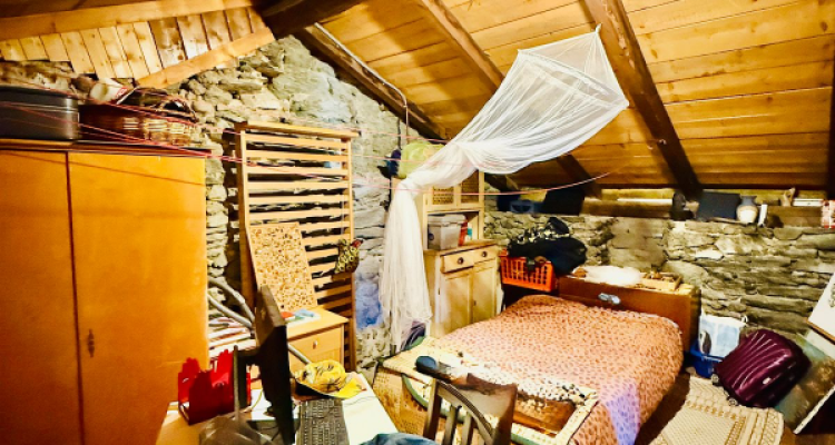 CHALET 4.5 PCES - 122 M2 + NOMBREUSES DÉPENDANCES image 10