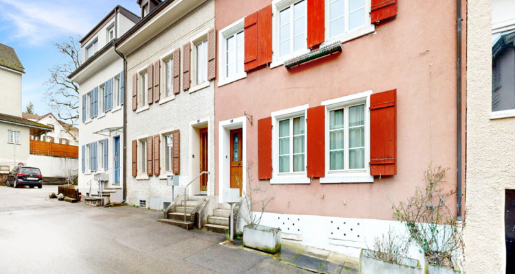 Wohnhaus mit Entwicklungspotenzial an zentraler Lage in Binningen image 3