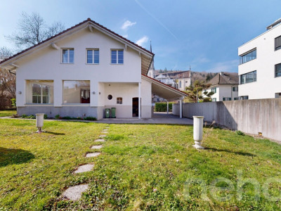 Grosszügiges Einfamilienhaus mit Garten im Zentrum image 11