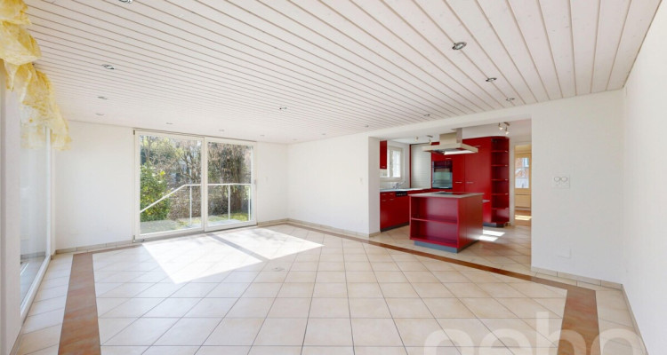 Grosszügiges Einfamilienhaus mit Garten im Zentrum image 4