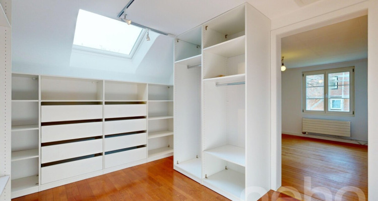 Grosszügiges Einfamilienhaus mit Garten im Zentrum image 7