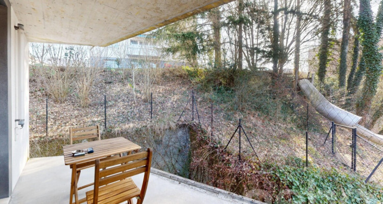 Superb modern 2.5-room apartment with terrace in Lausanne image 5