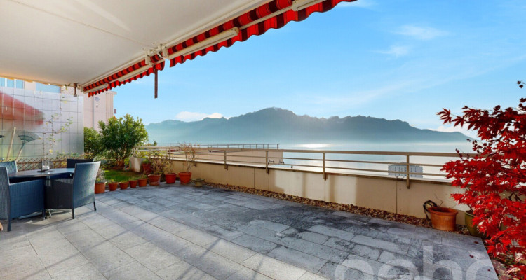 Loft d?exception face au lac, avec piscine et sauna image 1