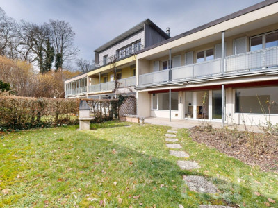 Charmantes Reihenhaus mit Garten in familienfreundlicher Lage image 3