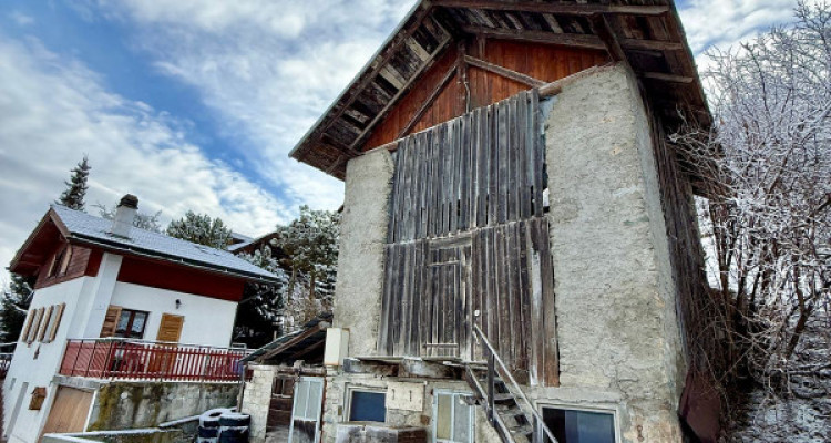 Grange authentique à transformer en habitation !  image 2