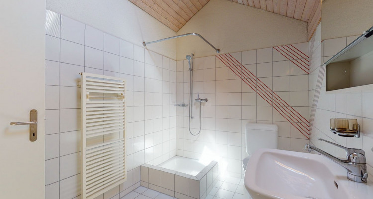 Familienfreundliches Haus mit Garten an ruhiger und sonniger Lage image 8