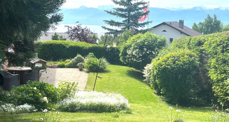 En exclusivité : La belle Villa séquioa et sa magnifique vue Lac à Arzier centre image 12