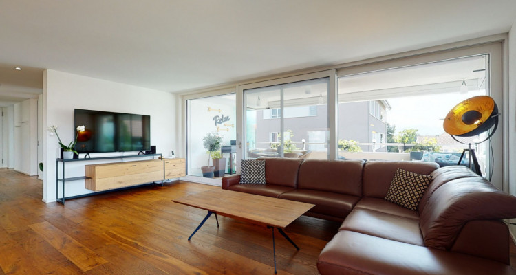 Ländlich gelegene Wohlfühloase im modernen Baustil image 1