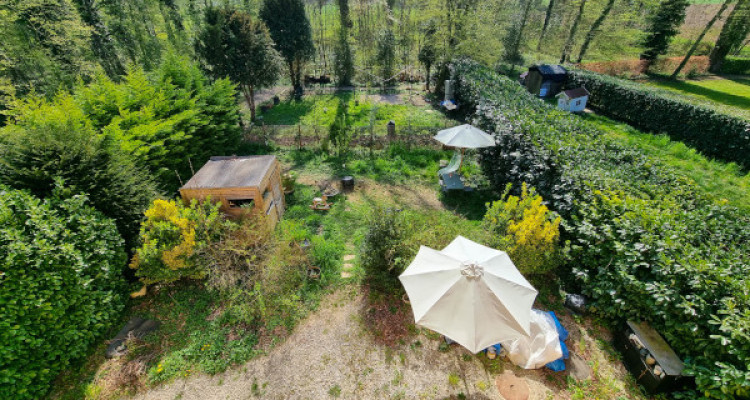 À vendre – Élégant duplex rénové avec jardin privatif à Presinge image 6