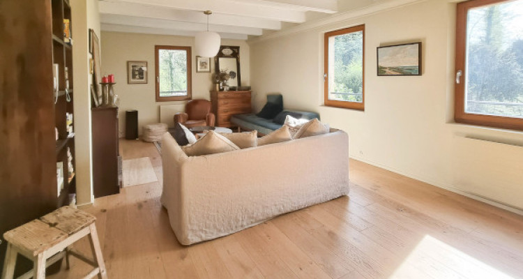 À vendre – Élégant duplex rénové avec jardin privatif à Presinge image 5