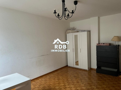 Appartement de 5 pièces au 3ème étage situé à Genève 1201 sur cour intérieur  image 8