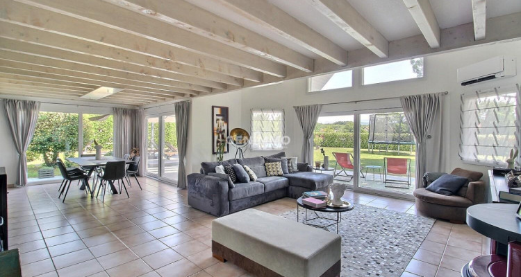 CHENS-SUR-LEMAN (France voisine) Villa darchitecte image 3