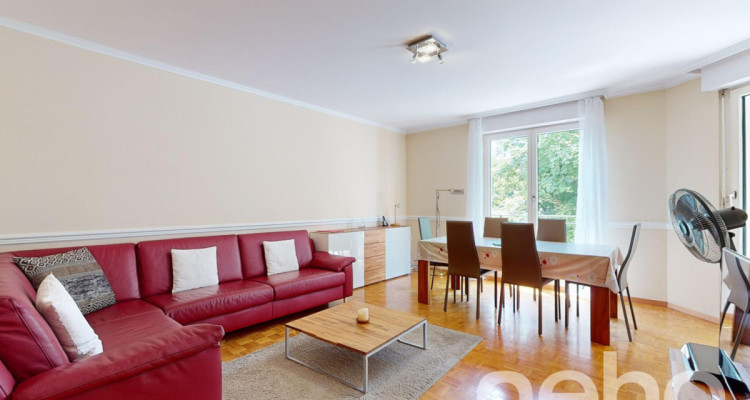 Entouré de verdure image 1