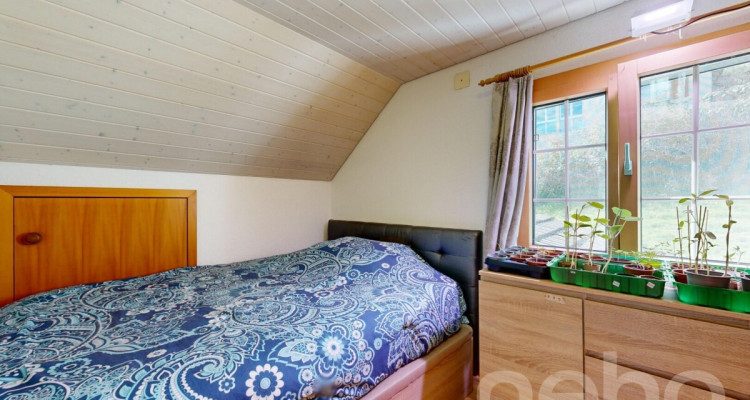 Einfamilienhaus mit 2 Garagen und vielseitigem Raumangebot image 9