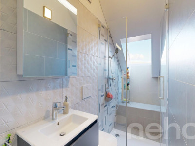 Villa familiale de 5.5 pièces avec terrasses et jardin à Ecublens (FR) image 9