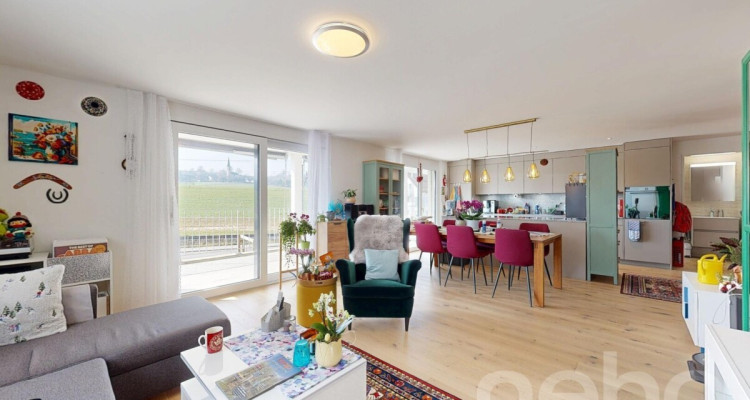 Neuwertige 4.5-Zimmer-Wohnung mit Südwestbalkon image 3