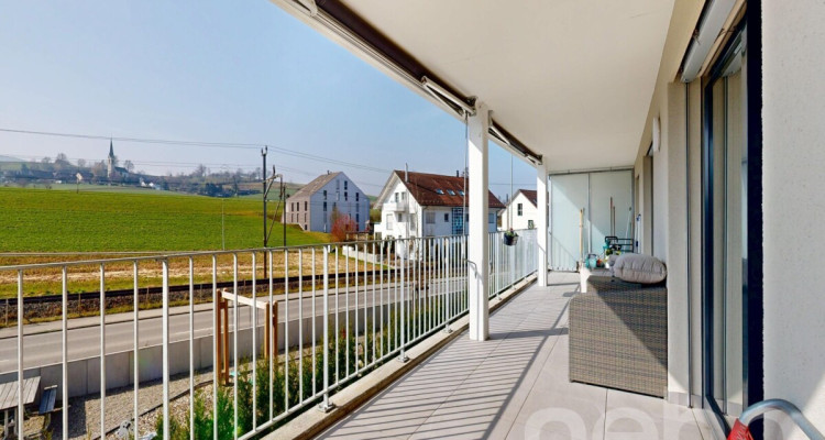 Neuwertige 4.5-Zimmer-Wohnung mit Südwestbalkon image 5