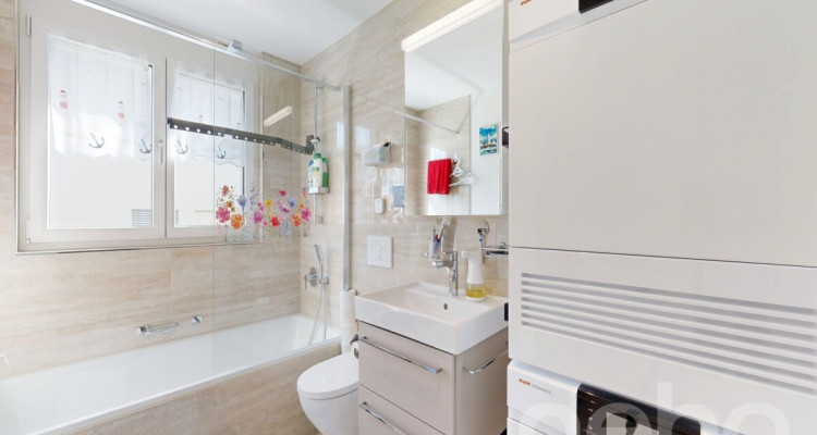 Neuwertige 4.5-Zimmer-Wohnung mit Südwestbalkon image 10