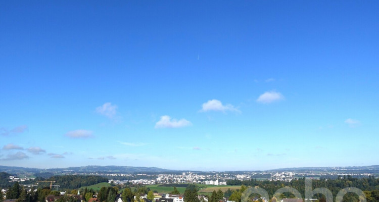 Stilvolles Zuhause mit Panoramablick in ruhiger Lage image 2