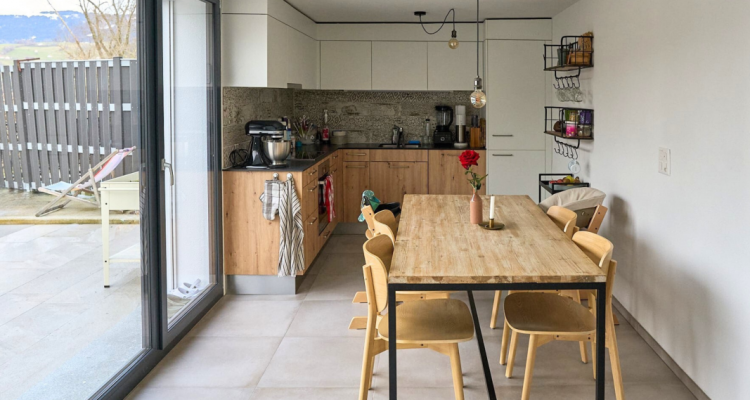 duplex 4 pièces moderne - au bord du lac image 1