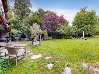 5,5 pièces familial avec jardin dans un village tranquille image 3