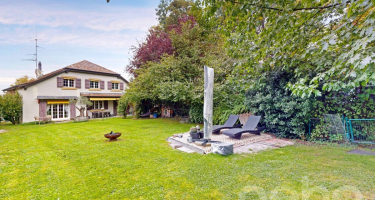 5,5 pièces familial avec jardin dans un village tranquille image 1