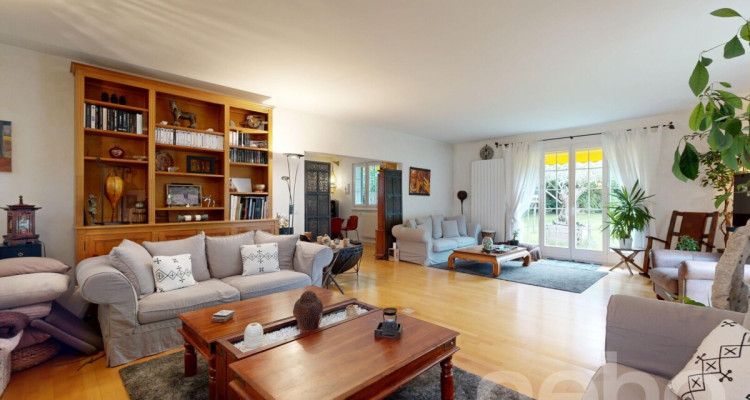 5,5 pièces familial avec jardin dans un village tranquille image 4