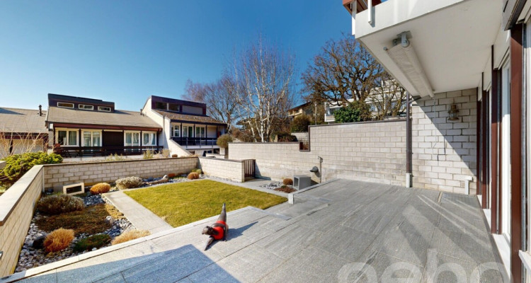 Sonniges Wohnglück: 5.5-Zimmer-Reihenhaus mit traumhaftem Garten image 1