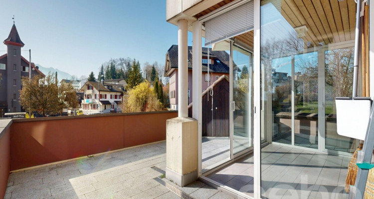 4.5-Zimmerwohnung mit Wintergarten und grosser Terrasse image 5