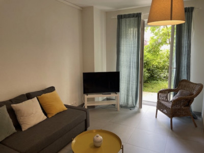 Appartement 2.5 pièces meublé avec jardin privatif – Centre de Lausanne image 3