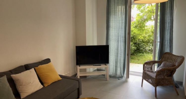 Appartement 2.5 pièces meublé avec jardin privatif – Centre de Lausanne image 3