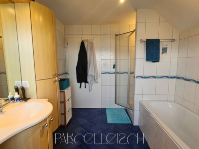 maison individuelle lumineuse avec jardin et fort potentiel, dans quartier prisé image 8