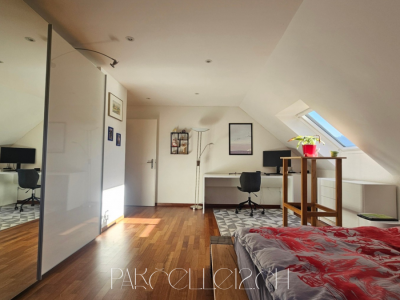 maison individuelle lumineuse avec jardin et fort potentiel, dans quartier prisé image 9