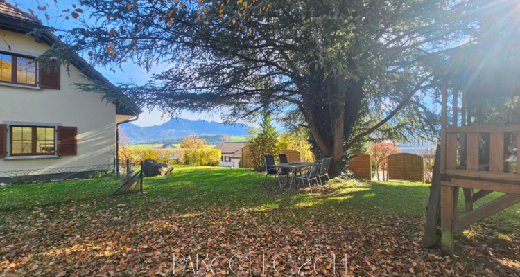 maison individuelle lumineuse avec jardin et fort potentiel, dans quartier prisé image 2