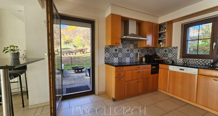 maison individuelle lumineuse avec jardin et fort potentiel, dans quartier prisé image 5