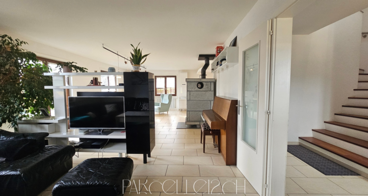 maison individuelle lumineuse avec jardin et fort potentiel, dans quartier prisé image 6