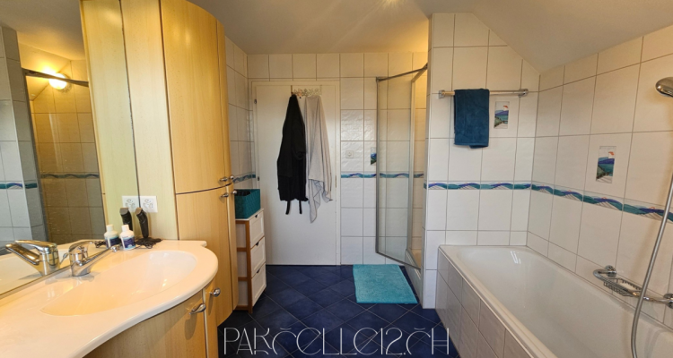 maison individuelle lumineuse avec jardin et fort potentiel, dans quartier prisé image 8