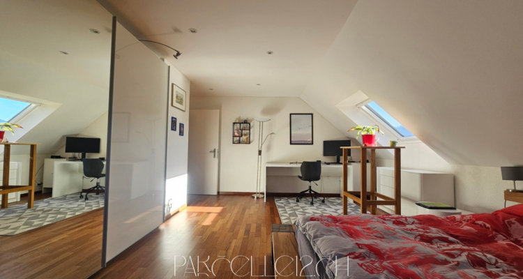 maison individuelle lumineuse avec jardin et fort potentiel, dans quartier prisé image 9