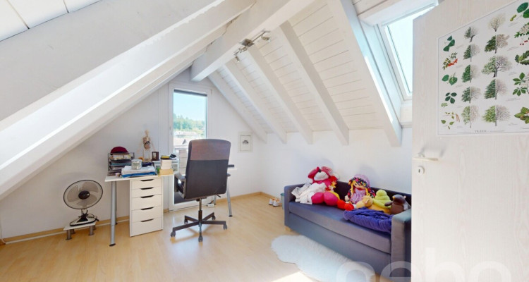 5.5-Zimmer-Doppelhaushälfte mit Wintergarten, Garten & 2 TG-Plätze image 10