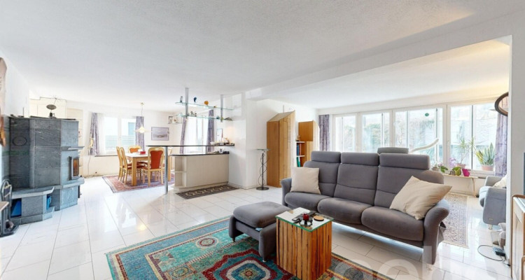 Freistehendes Einfamilienhaus mit grossem Grundstück in Würenlos image 4