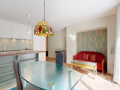 Helle 4.5-Zimmer-Wohnung mit grosser Südterrasse image 2