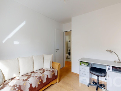 Helle 4.5-Zimmer-Wohnung mit grosser Südterrasse image 7
