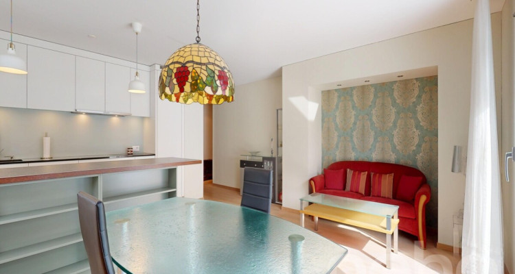 Helle 4.5-Zimmer-Wohnung mit grosser Südterrasse image 2