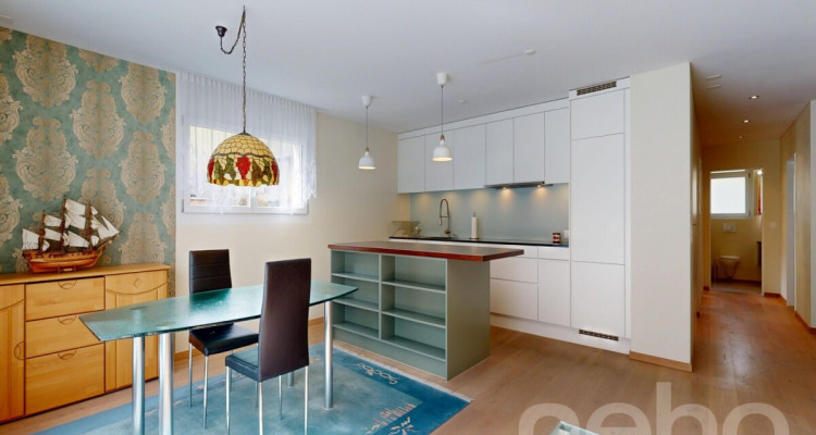 Helle 4.5-Zimmer-Wohnung mit grosser Südterrasse image 5