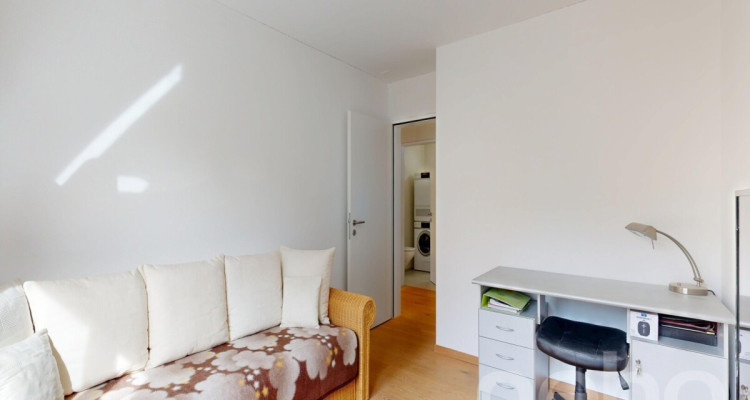 Helle 4.5-Zimmer-Wohnung mit grosser Südterrasse image 7