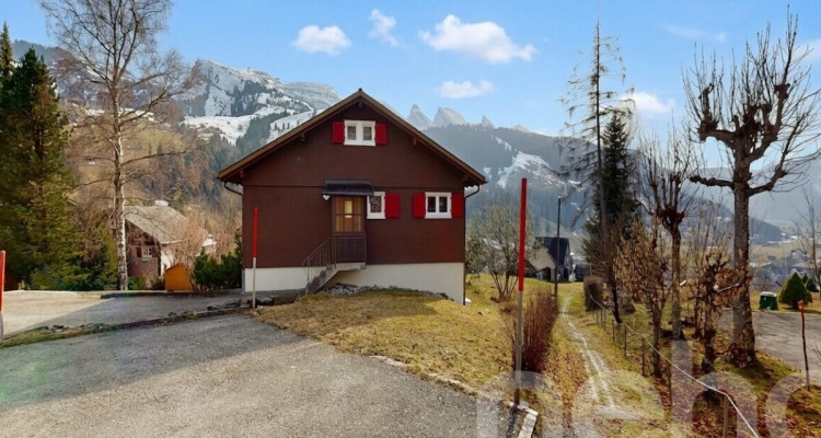 Charmantes 4.5-Zimmer-Chalet mit Bergpanorama in Wildhaus image 1