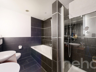 Moderne 4.5-Zimmer-Garten-Maisonette-Wohnung in Stäfa image 10