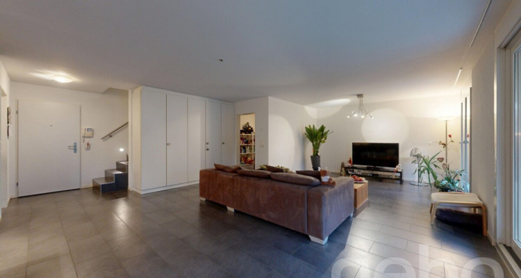 Moderne 4.5-Zimmer-Garten-Maisonette-Wohnung in Stäfa image 1