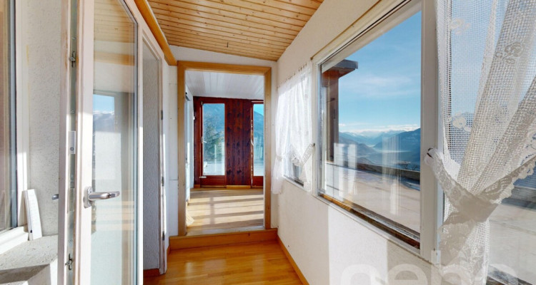 Immeuble vue sud ? Fort potentiel à Mollens image 4